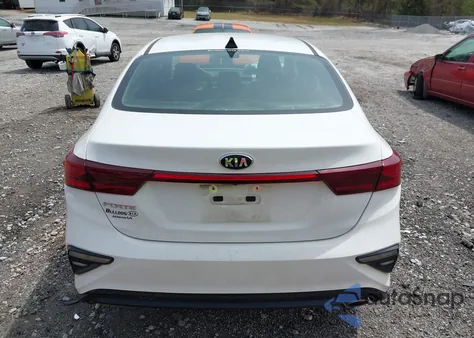 2021 Kia Forte Lxs из США, поврежденный, VIN 3KPF24AD5ME335331